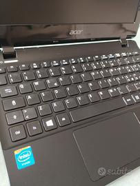 Acer TravelMate B115 8-240GB