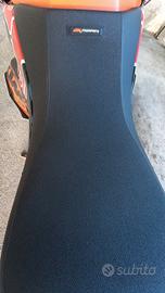 sella KTM 890 