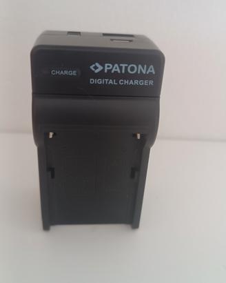 Caricabatterie digitale Patona per fotocamere.