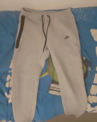 pantaloni Nike teck 