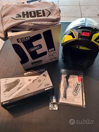 Casco Neotec 2 e interfono Sena srl 2