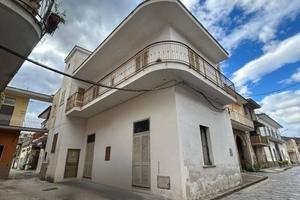 Appartamento di 135 m² con 2 locali e box auto dop