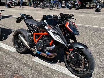 Ktm 1290 super duke r 3.0 super sccessoriata