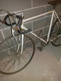 bici corsa colnago