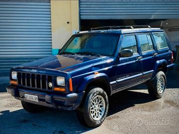 Jeep Cherokee 2.5 TD 5 porte Command-Trac Sport 19
