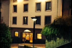 Negozio-spazio commerciale