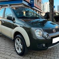 Fiat Panda 1.3 MJT 16V DPF 4x4 Cross