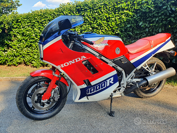 Honda vf1000R