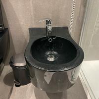 Bidet  marca Nic Design modello Pixel nero lucido