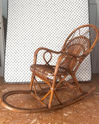 Sedia a dondolo vintage vimini bamboo rattan boho