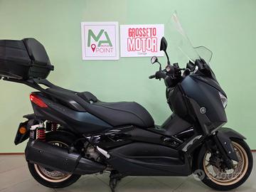 Yamaha X-Max 300