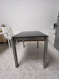 Tavolo + 4 sedie