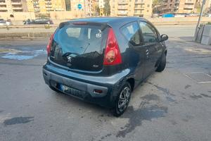 PEUGEOT  107 BENZINA- per la città e NEOPATENTATI