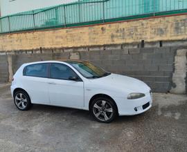 Alfa Romeo 147 1.9 JTD (120) 5 porte Progression