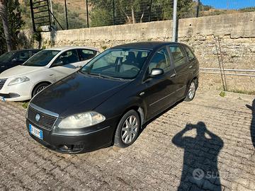 Fiat Croma 1.9 Multijet 16V -BATTE LA TESTATA- PRO