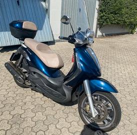Piaggio beverly 400