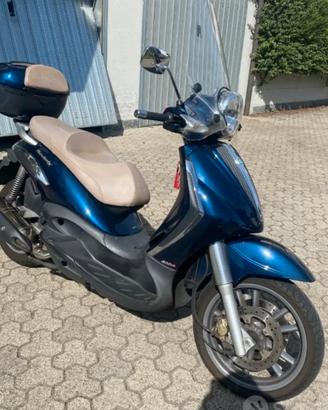Piaggio beverly 400