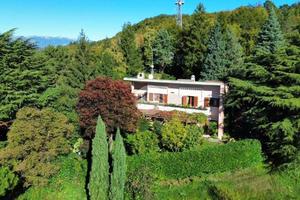 VILLA SINGOLA A NEGRAR DI VALPOLICELLA