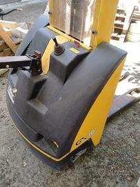 Transpallet a colonna elettrico