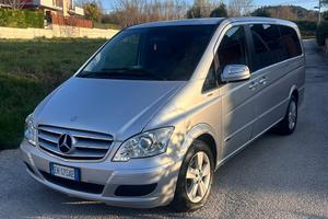 Viano ambiente 2.2 auto 8 posti led