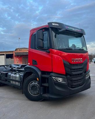 IVECO IVECO X-WAY AD260 SCARRABILE