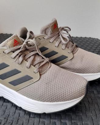 Scarpe sportive Adidas 