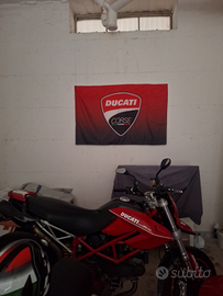 Ducati hypermotard 1100