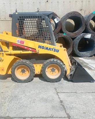 Minipala Komatsu Sk510  con benna miscelatrice 