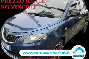 Lancia Ypsilon 1.0 firefly hybrid Gold s&s 70cv KM