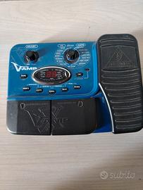 pedaliera multi-effetti behringer 
