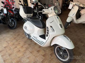 Vespa GTS 300 sport