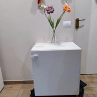 Mobiletto Besta Ikea bianco