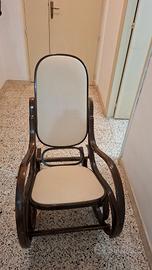 Sedia a dondolo Thonet 