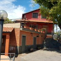 VILLA 134 mq con 1.700 mq di Terreno a Ragalna