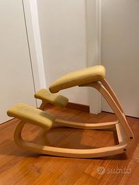 sedia svedese ergonomica Stokke