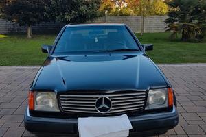 Mercedes Benz 200 CE Coupe 