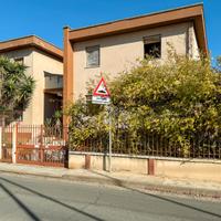 Selargius Villa unifamiliare tre livelli