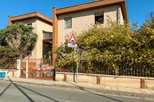 Selargius Villa unifamiliare tre livelli