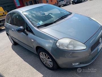 pezzi ricambio fiat grande punto 1.3 mj. 2006