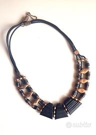 Collana etnica con forme geometriche stile african