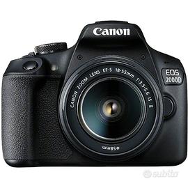 FOTOCAMERA Canon EOS 2000D + 18-55 IS II - Fotografia In vendita a
