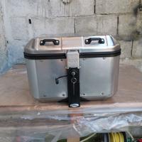 Givi trekker Dolomiti 46litri
Top case 