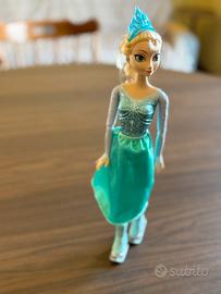 Bambola Elsa Frozen Festa d’inverno