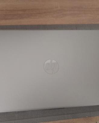 PC portatile vendit