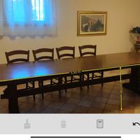 Tavolo in legno da taverna