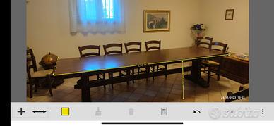 Tavolo in legno da taverna