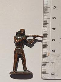 Soldatino metallo - sorpresina Kinder - Indiano 