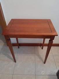 Telefono , tavolino e pouf ✨ 