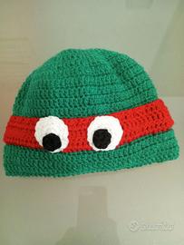 Cappellino all'uncinetto