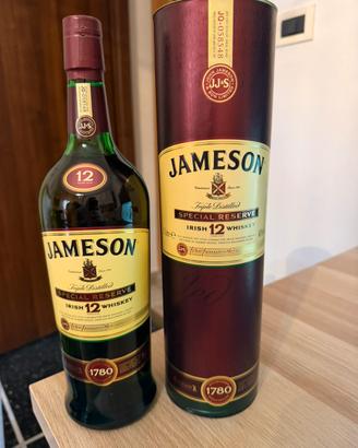Bottiglia da collezione jameson